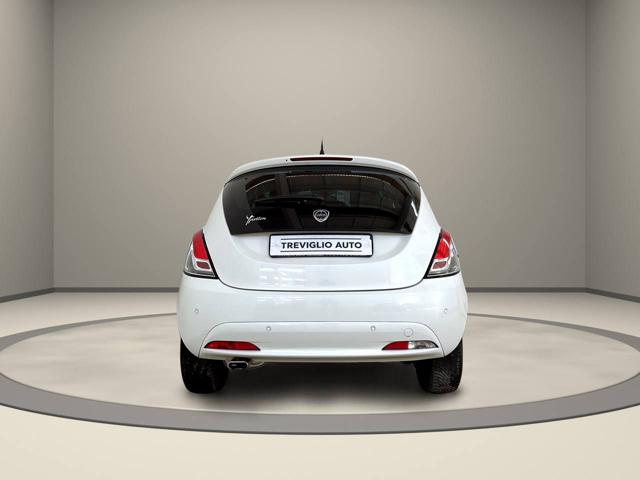 LANCIA Ypsilon usata, con Autoradio