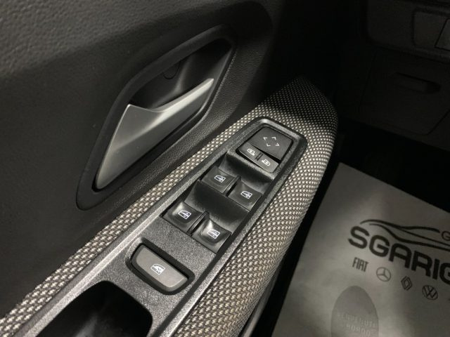 DACIA Sandero usata, con Luci diurne LED