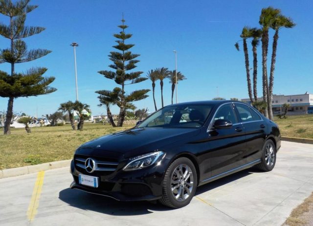 MERCEDES-BENZ C 220 usata, con Boardcomputer