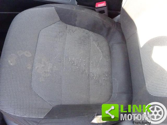 VOLKSWAGEN Passat usata, con Sound system