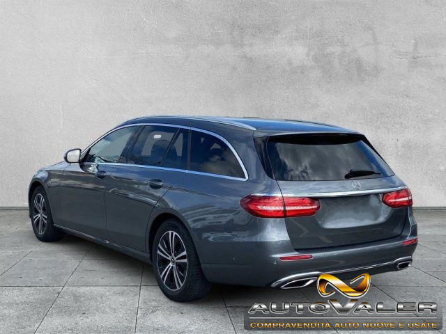 MERCEDES-BENZ E 200 usata, con Airbag Passeggero