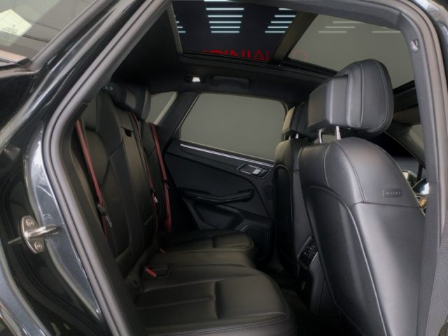 PORSCHE Macan usata 17