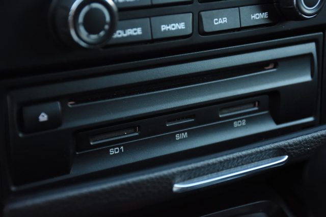 PORSCHE Macan usata, con Sedile posteriore sdoppiato