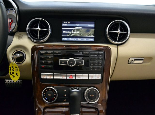 MERCEDES-BENZ SLK 200 usata, con Alzacristalli elettrici