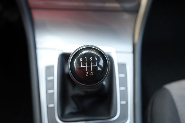 VOLKSWAGEN Golf usata, con Luci diurne