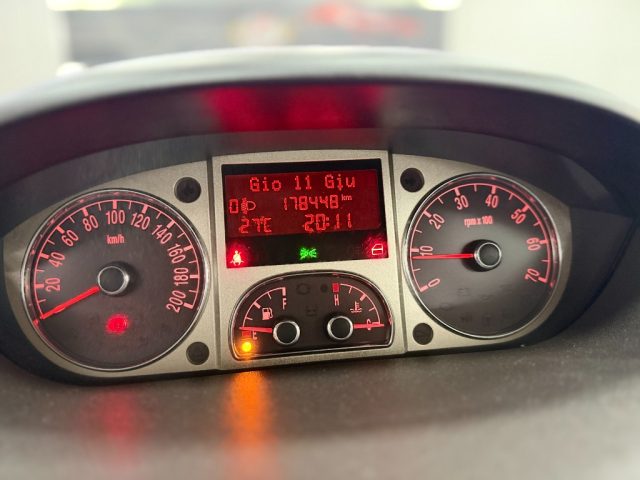 LANCIA MUSA usata, con Servosterzo