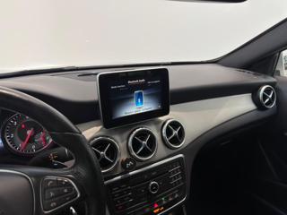 MERCEDES-BENZ GLA 220 usata, con Cruise Control