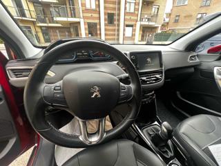 PEUGEOT 2008 usata, con Controllo trazione