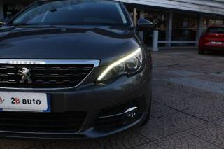 PEUGEOT 308 usata, con Sensori di parcheggio posteriori
