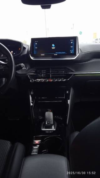 PEUGEOT 2008 usata, con Climatizzatore