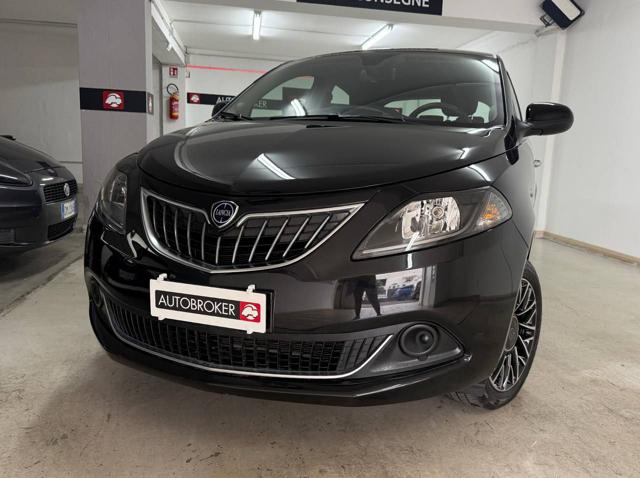 LANCIA Ypsilon usata, con Airbag