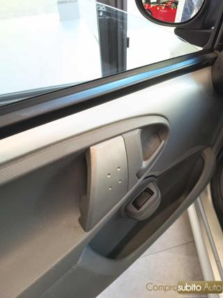 PEUGEOT 107 usata 18