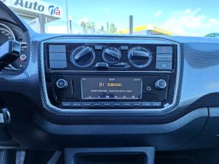 VOLKSWAGEN up! usata 10