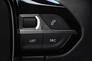 PEUGEOT 208 usata, con Sedile posteriore sdoppiato