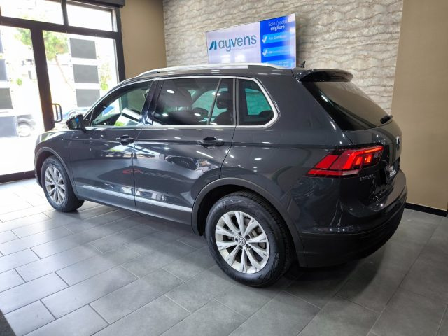 VOLKSWAGEN Tiguan usata, con Autoradio