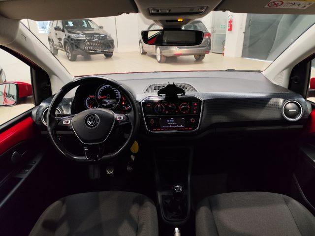 VOLKSWAGEN up! usata 12