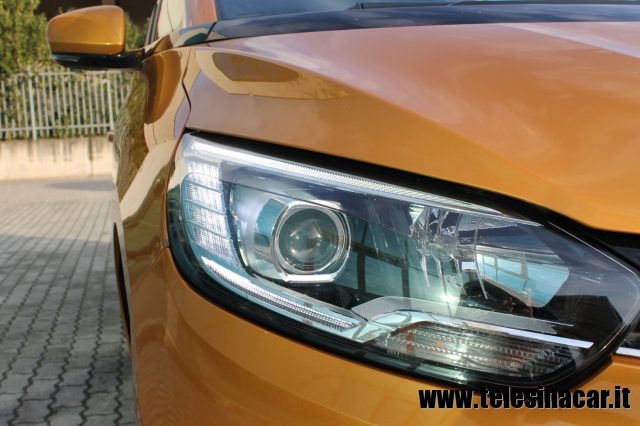 RENAULT Scenic usata 25