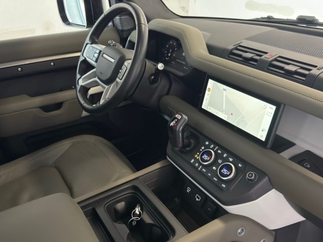 LAND ROVER Defender usata, con Climatizzatore
