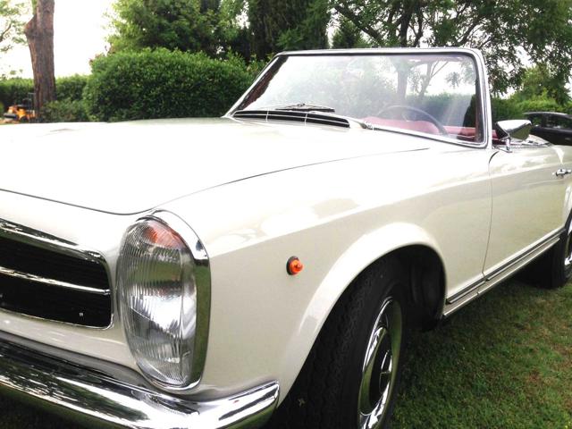 MERCEDES-BENZ SL 230 usata, con Interni in pelle