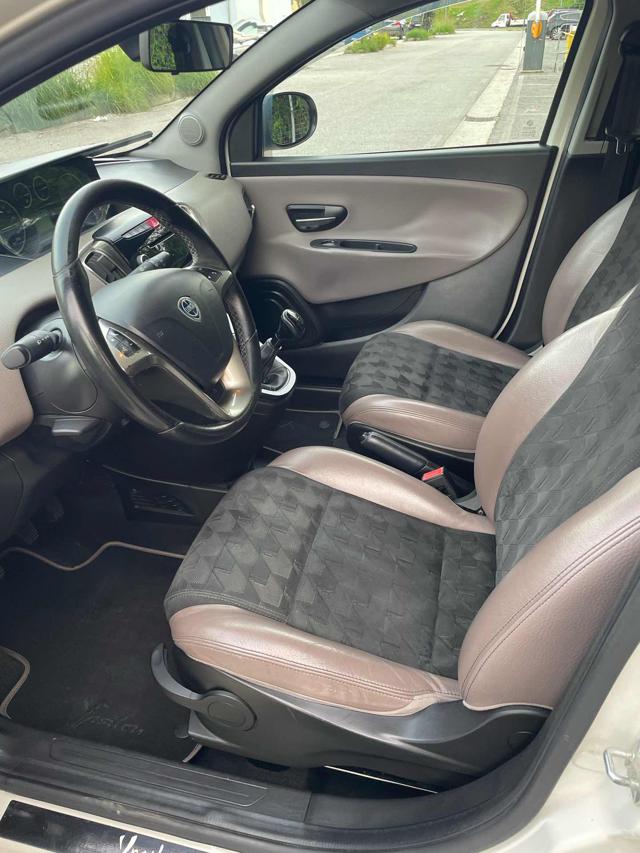 LANCIA Ypsilon usata, con ESP
