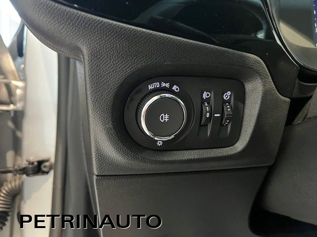 OPEL Corsa usata, con Climatizzatore