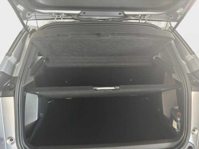 PEUGEOT 2008 usata, con Cruise Control