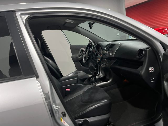 TOYOTA RAV 4 usata, con Climatizzatore