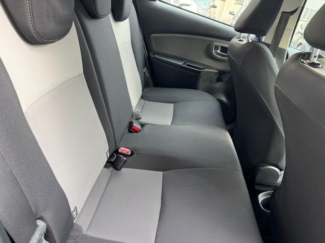 TOYOTA Yaris usata, con Servosterzo