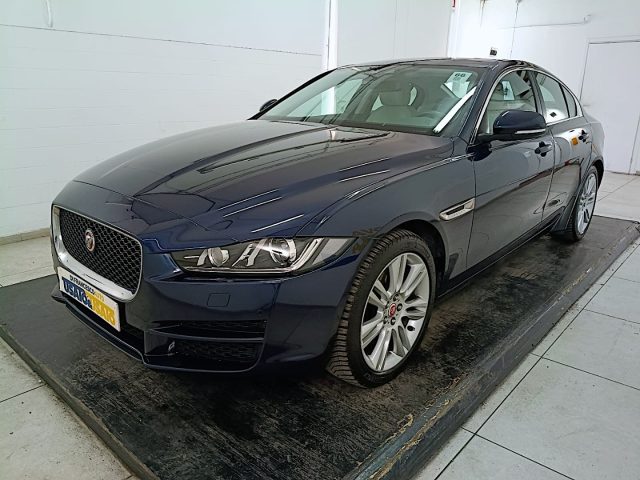 JAGUAR XE usata, con Airbag laterali