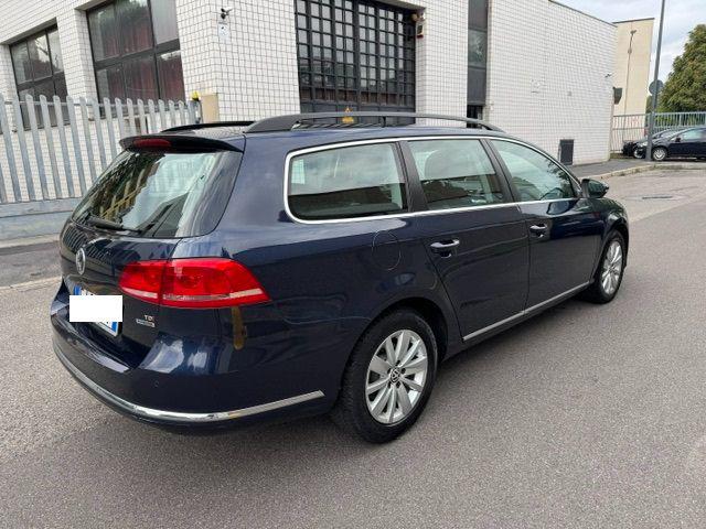 VOLKSWAGEN Passat usata, con Airbag laterali