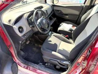 TOYOTA Yaris usata, con Autoradio