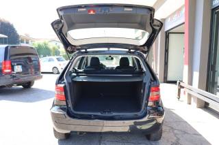 MERCEDES-BENZ B 180 usata, con Boardcomputer