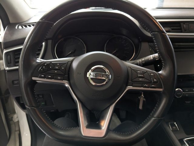 NISSAN Qashqai usata, con Specchietti laterali elettrici