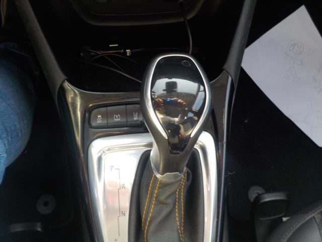 OPEL Crossland X usata, con Specchietti laterali elettrici