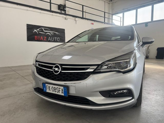 OPEL Astra usata, con Autoradio