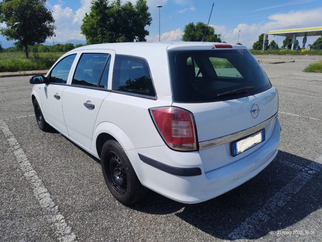 OPEL Astra usata, con Climatizzatore
