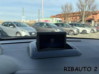 PEUGEOT 3008 usata, con Volante in pelle
