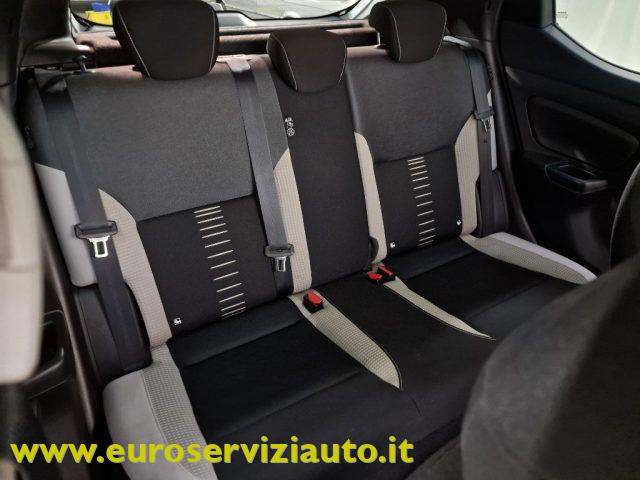 NISSAN Micra usata, con Luce d