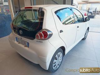 TOYOTA Aygo usata, con Alzacristalli elettrici