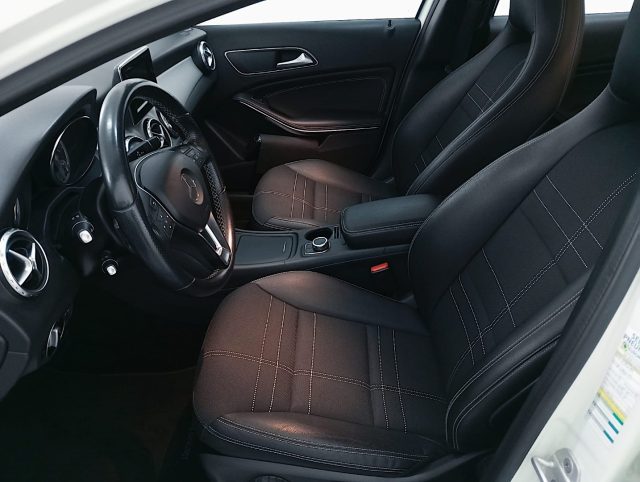 MERCEDES-BENZ GLA 200 usata 8