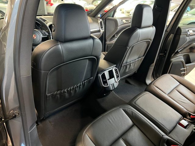 PORSCHE Cayenne usata, con Servosterzo