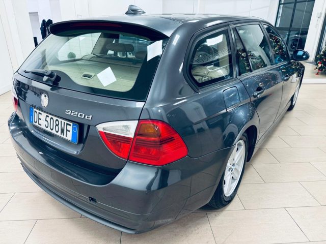 BMW 320 usata, con Autoradio