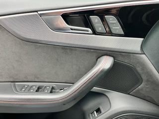 AUDI RS usata, con Autoradio