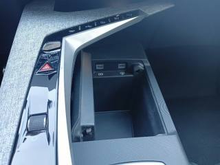 PEUGEOT 5008 usata, con Sistema di navigazione
