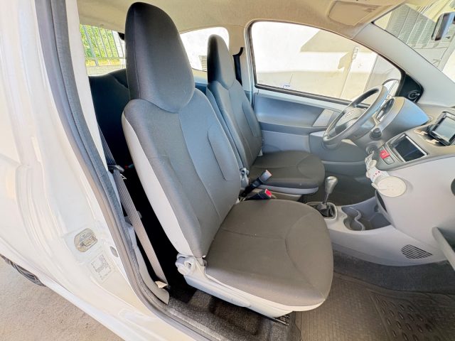 TOYOTA Aygo usata 35
