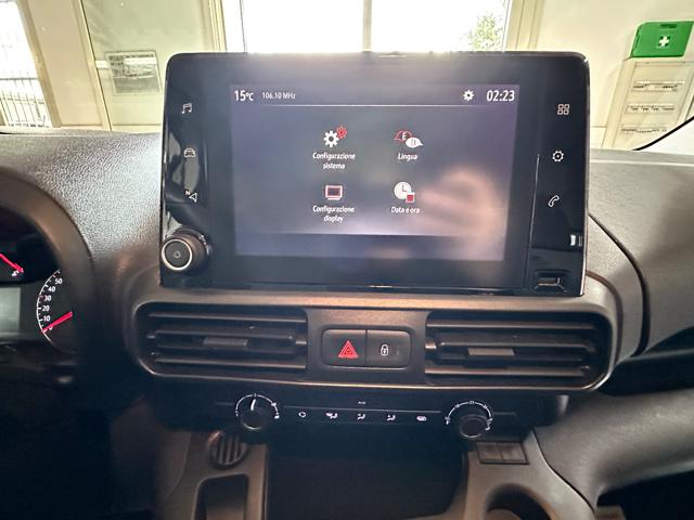 OPEL Combo usata, con Volante in pelle