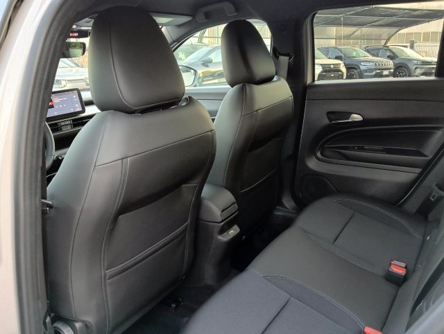 JEEP Avenger usata, con Volante in pelle