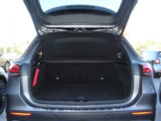 MERCEDES-BENZ GLA 200 usata, con Sensori di parcheggio anteriori