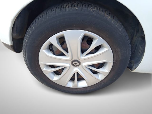 RENAULT Clio usata 16