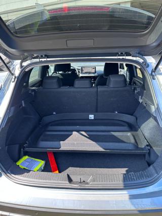 NISSAN Qashqai usata, con Fari LED